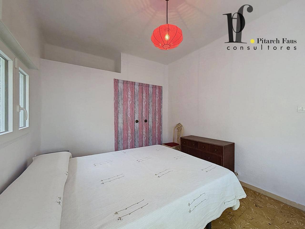 4 bedroom Villa for sale in Moncofa with garage - € 239,000 (Ref: 9921184)