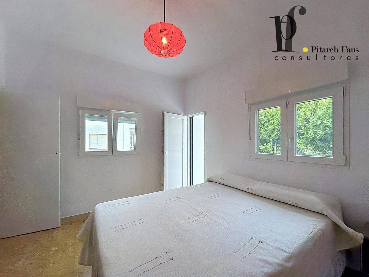 4 bedroom Villa for sale in Moncofa with garage - € 239,000 (Ref: 9921184)