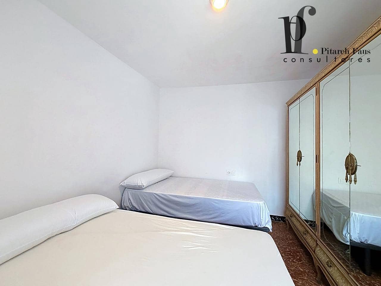 4 bedroom Villa for sale in Moncofa with garage - € 239,000 (Ref: 9921184)