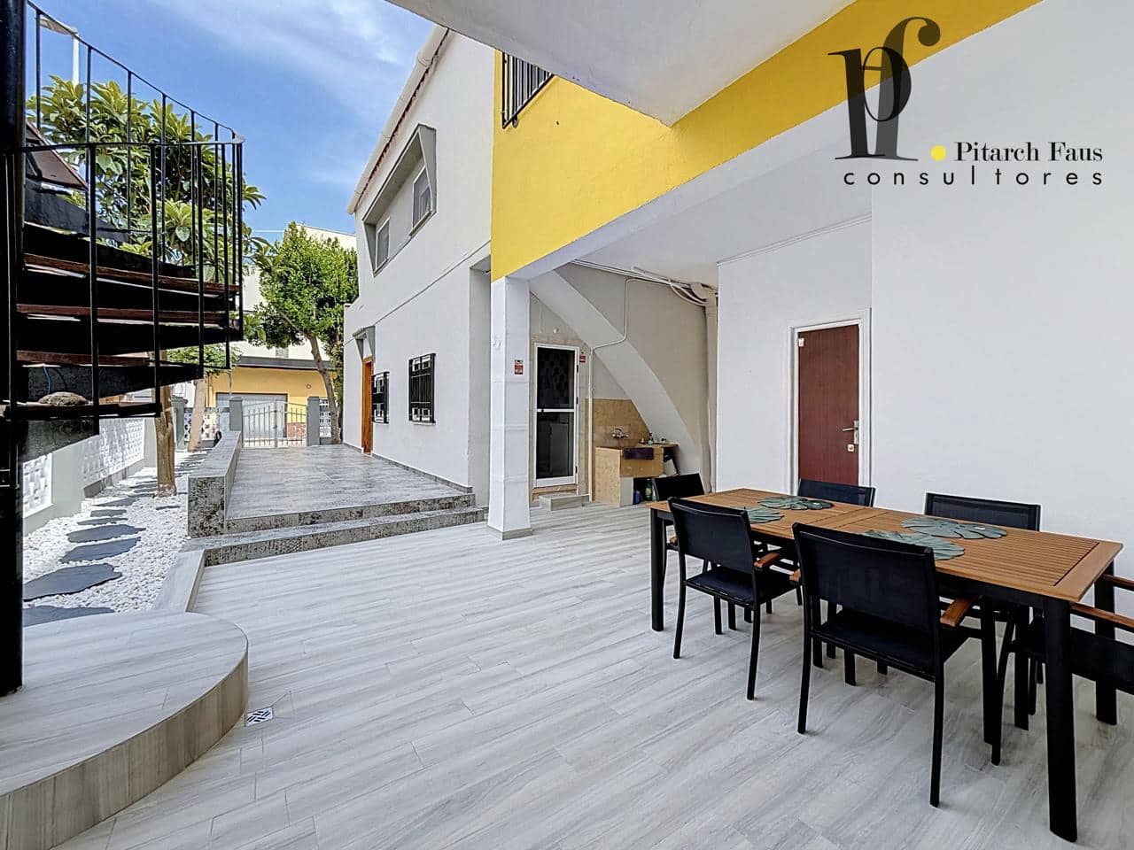 4 bedroom Villa for sale in Moncofa with garage - € 239,000 (Ref: 9921184)