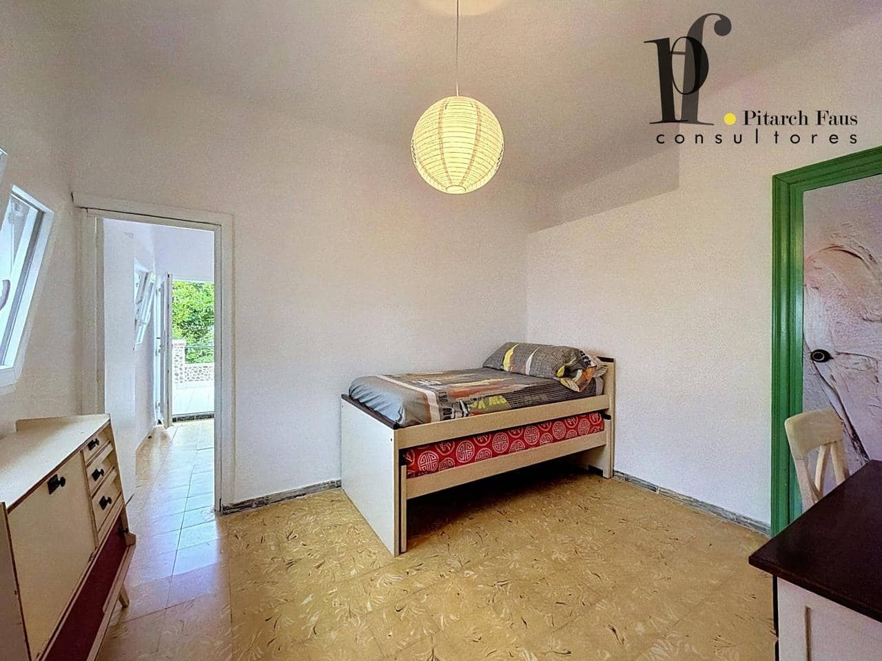 4 bedroom Villa for sale in Moncofa with garage - € 239,000 (Ref: 9921184)