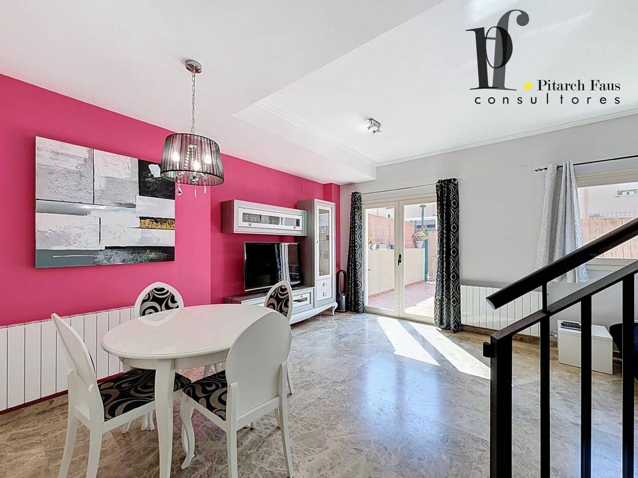 4 chambre Villa/Maison à vendre à La Pobla de Vallbona avec piscine - 424 000 € (Ref: 9928361)