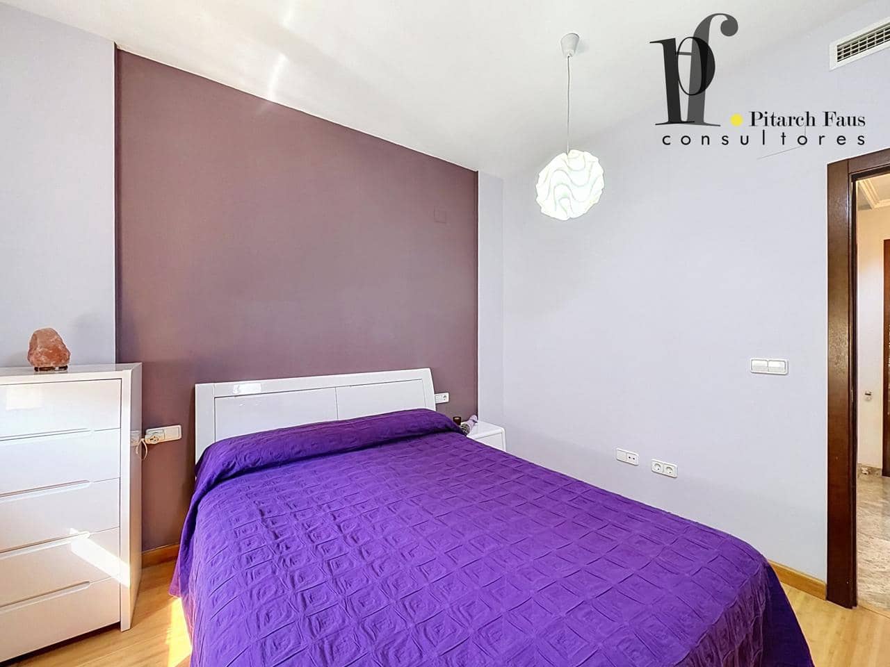 4 chambre Villa/Maison à vendre à La Pobla de Vallbona avec piscine - 424 000 € (Ref: 9928361)