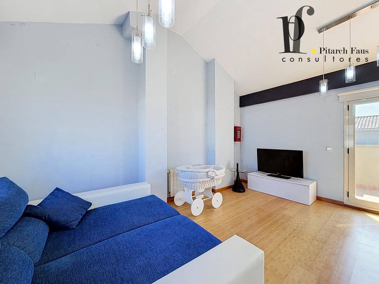 4 chambre Villa/Maison à vendre à La Pobla de Vallbona avec piscine - 424 000 € (Ref: 9928361)