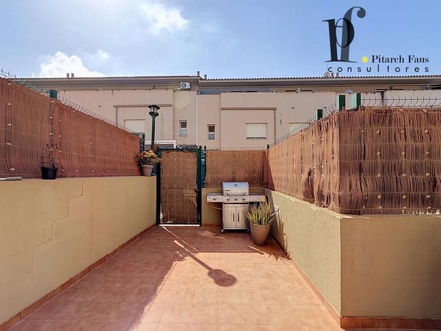 4 makuuhuone Huvila myytävänä paikassa La Pobla de Vallbona mukana uima-altaan - 424 000 € (Ref: 9928361)
