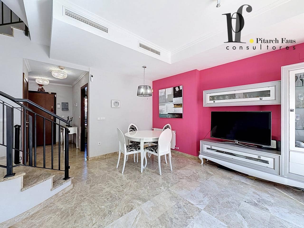 4 chambre Villa/Maison à vendre à La Pobla de Vallbona avec piscine - 424 000 € (Ref: 9928361)
