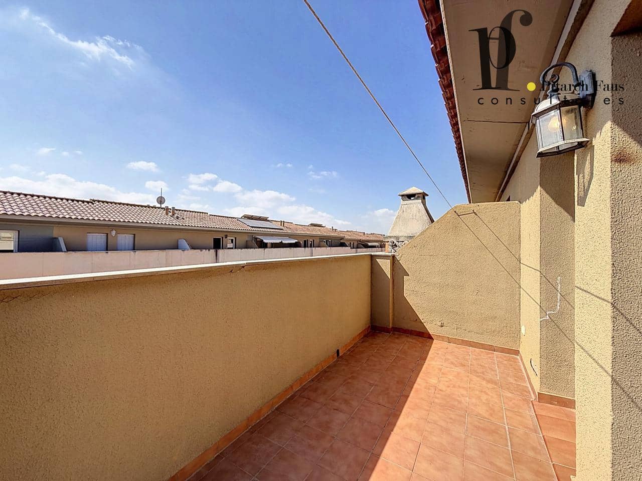 4 chambre Villa/Maison à vendre à La Pobla de Vallbona avec piscine - 424 000 € (Ref: 9928361)