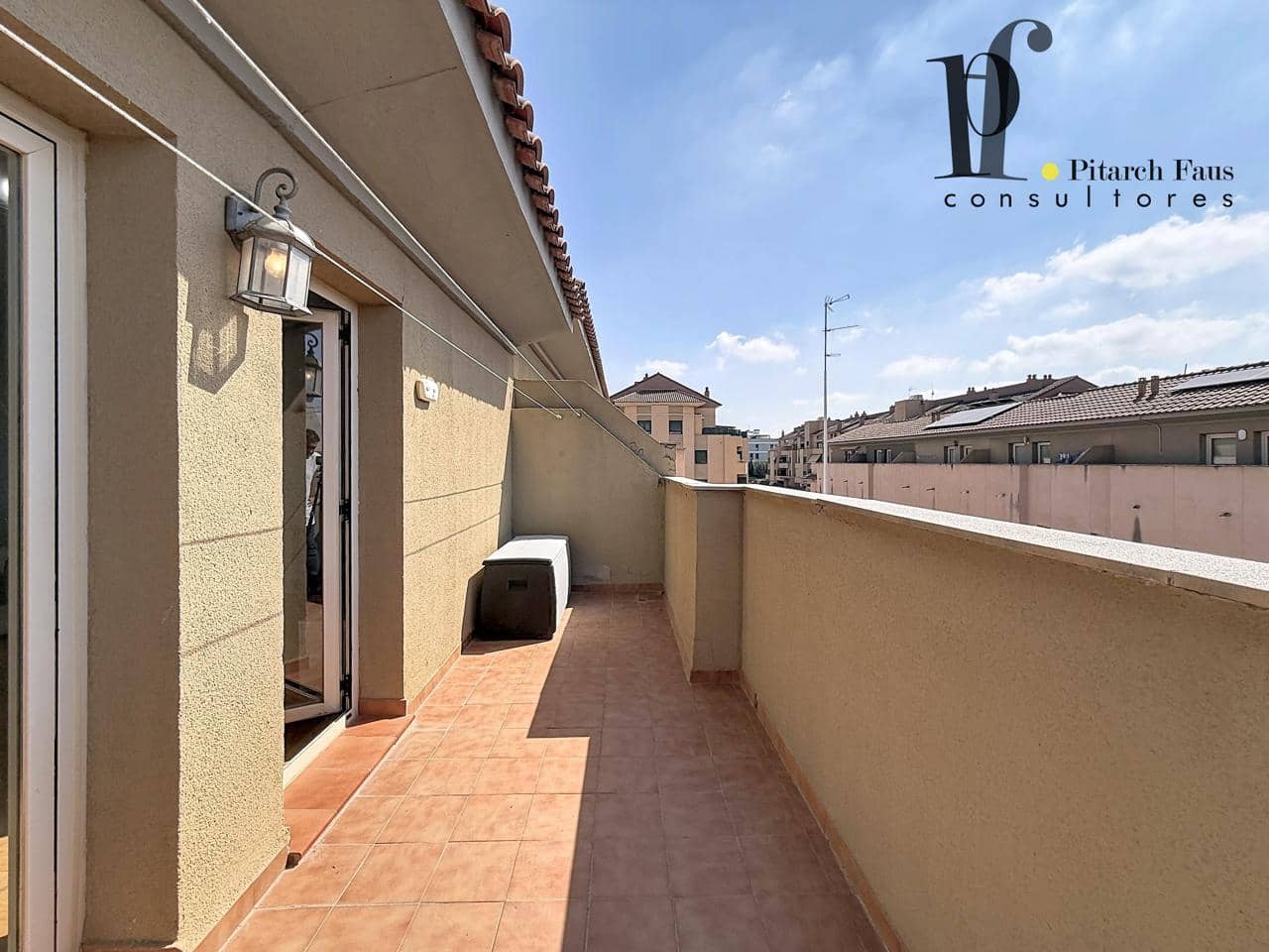 4 chambre Villa/Maison à vendre à La Pobla de Vallbona avec piscine - 424 000 € (Ref: 9928361)
