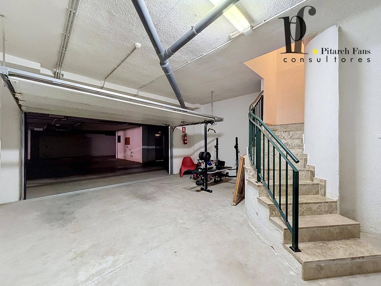4 chambre Villa/Maison à vendre à La Pobla de Vallbona avec piscine - 424 000 € (Ref: 9928361)