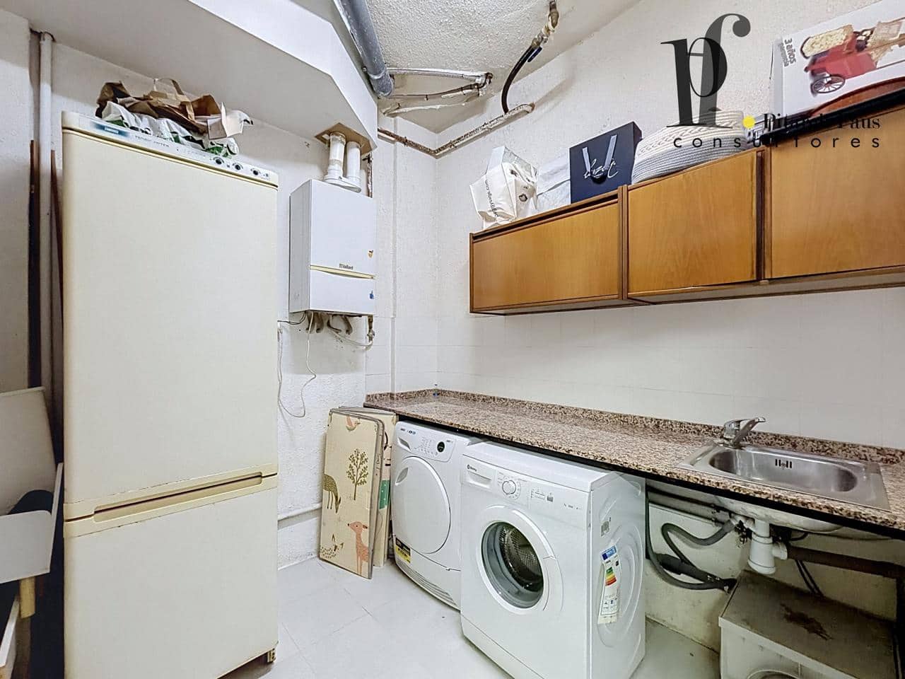 4 chambre Villa/Maison à vendre à La Pobla de Vallbona avec piscine - 424 000 € (Ref: 9928361)