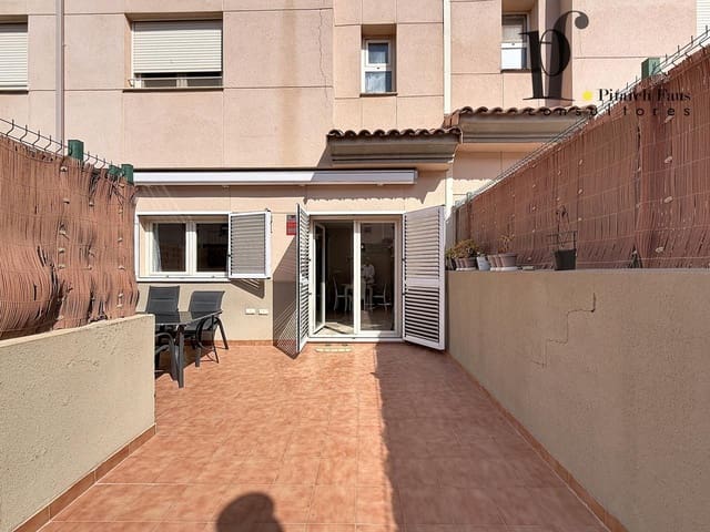 4 makuuhuone Huvila myytävänä paikassa La Pobla de Vallbona mukana uima-altaan - 424 000 € (Ref: 9928361)