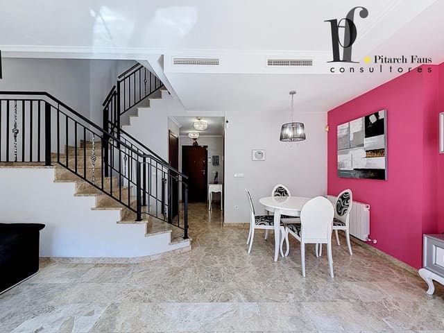 4 makuuhuone Huvila myytävänä paikassa La Pobla de Vallbona mukana uima-altaan - 424 000 € (Ref: 9928361)