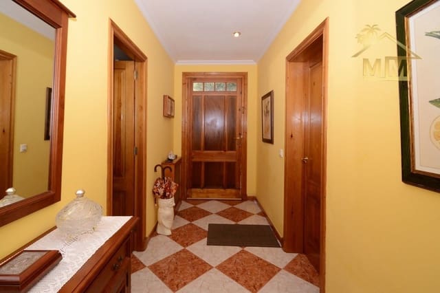 4 soveværelse Byhus til salg i Es Castell - € 570.000 (Ref: 5133845)