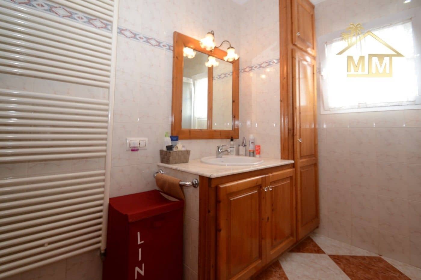 4 soveværelse Byhus til salg i Es Castell - € 570.000 (Ref: 5133845)