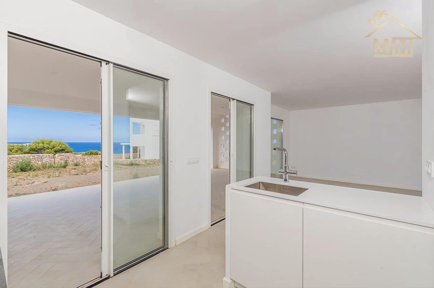 4 soveværelse Villa til salg i Arenal d'en Castell med swimmingpool garage - € 670.000 (Ref: 7161505)