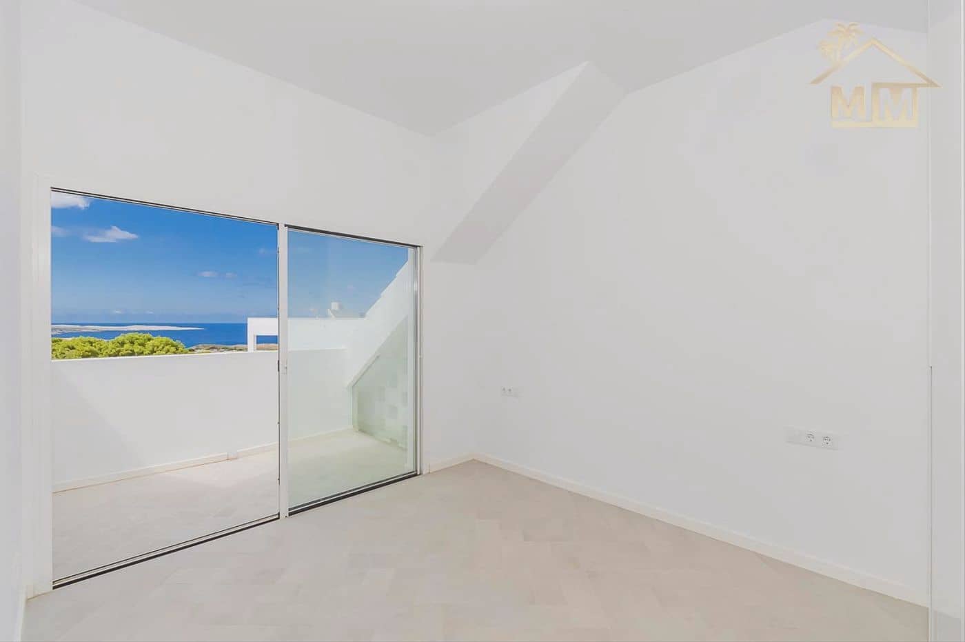 4 soveværelse Villa til salg i Arenal d'en Castell med swimmingpool garage - € 670.000 (Ref: 7161505)