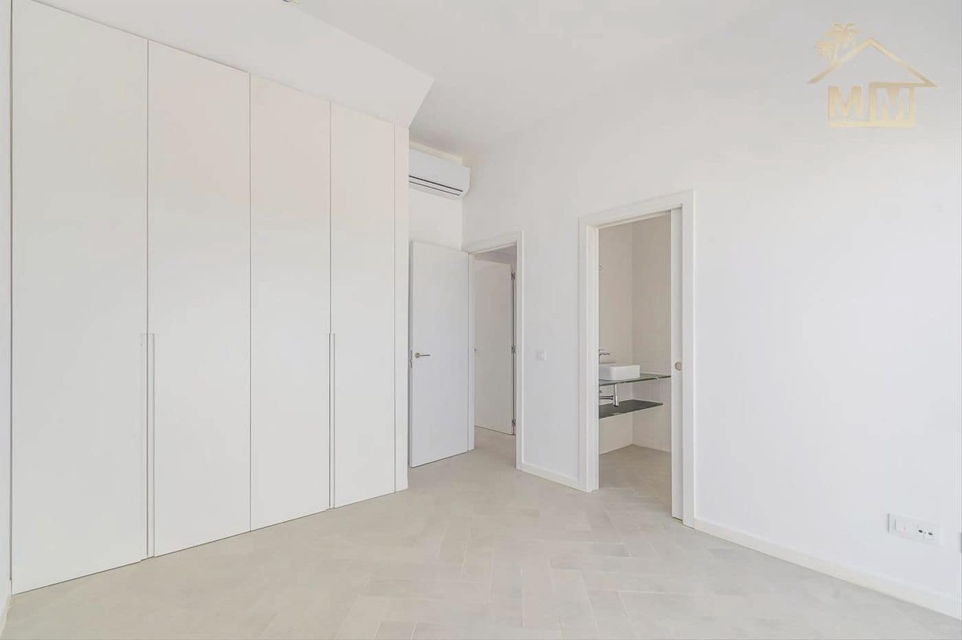 4 soveværelse Villa til salg i Arenal d'en Castell med swimmingpool garage - € 670.000 (Ref: 7161505)