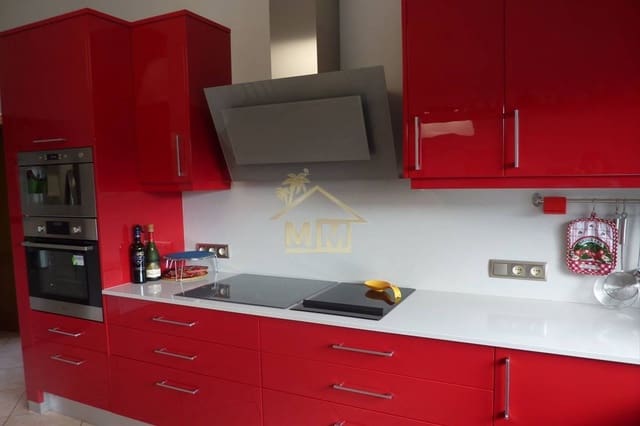 7 sypialnia Willa na sprzedaż w Es Castell z basenem garażem - 1 790 000 € (Ref: 7161513)