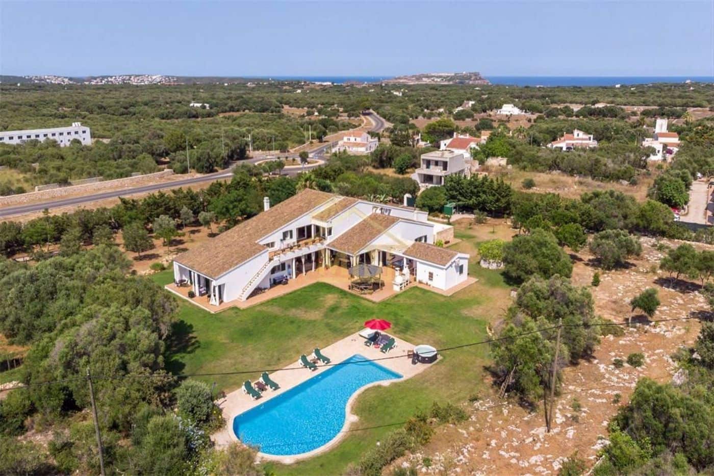 7 soveværelse Villa til salg i Es Castell med swimmingpool garage - € 1.790.000 (Ref: 7161513)