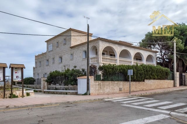 18 makuuhuone Hotelli myytävänä paikassa Punta Prima, San Luis / Sant Lluís - 4 500 000 € (Ref: 7161533)