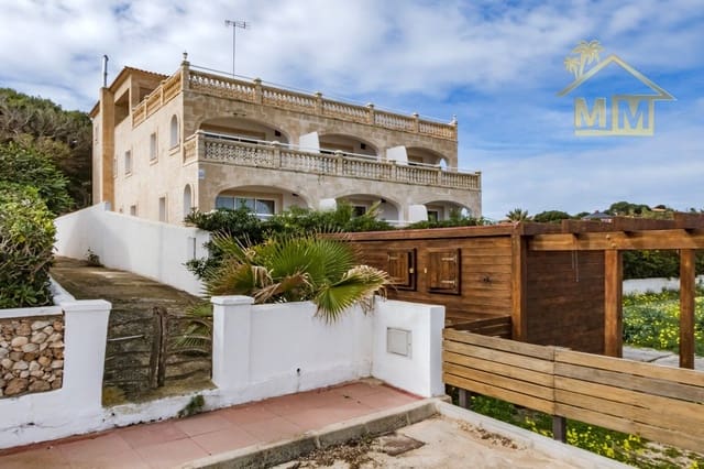 18 makuuhuone Hotelli myytävänä paikassa Punta Prima, San Luis / Sant Lluís - 4 500 000 € (Ref: 7161533)