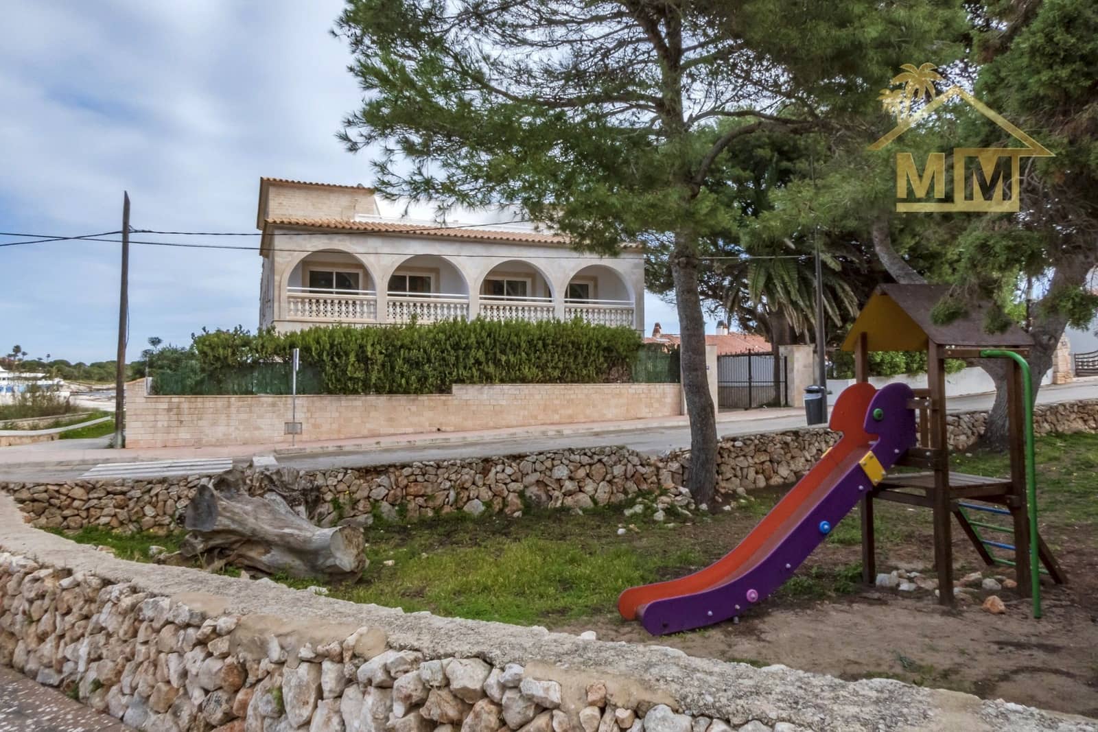 18 soveværelse Hotel til salg i Punta Prima - € 4.500.000 (Ref: 7161533)