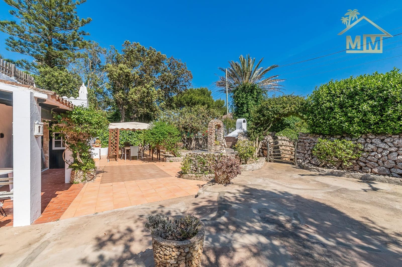 5 soveværelse Finca/Landehus til salg i Es Castell med swimmingpool - € 995.000 (Ref: 7161538)