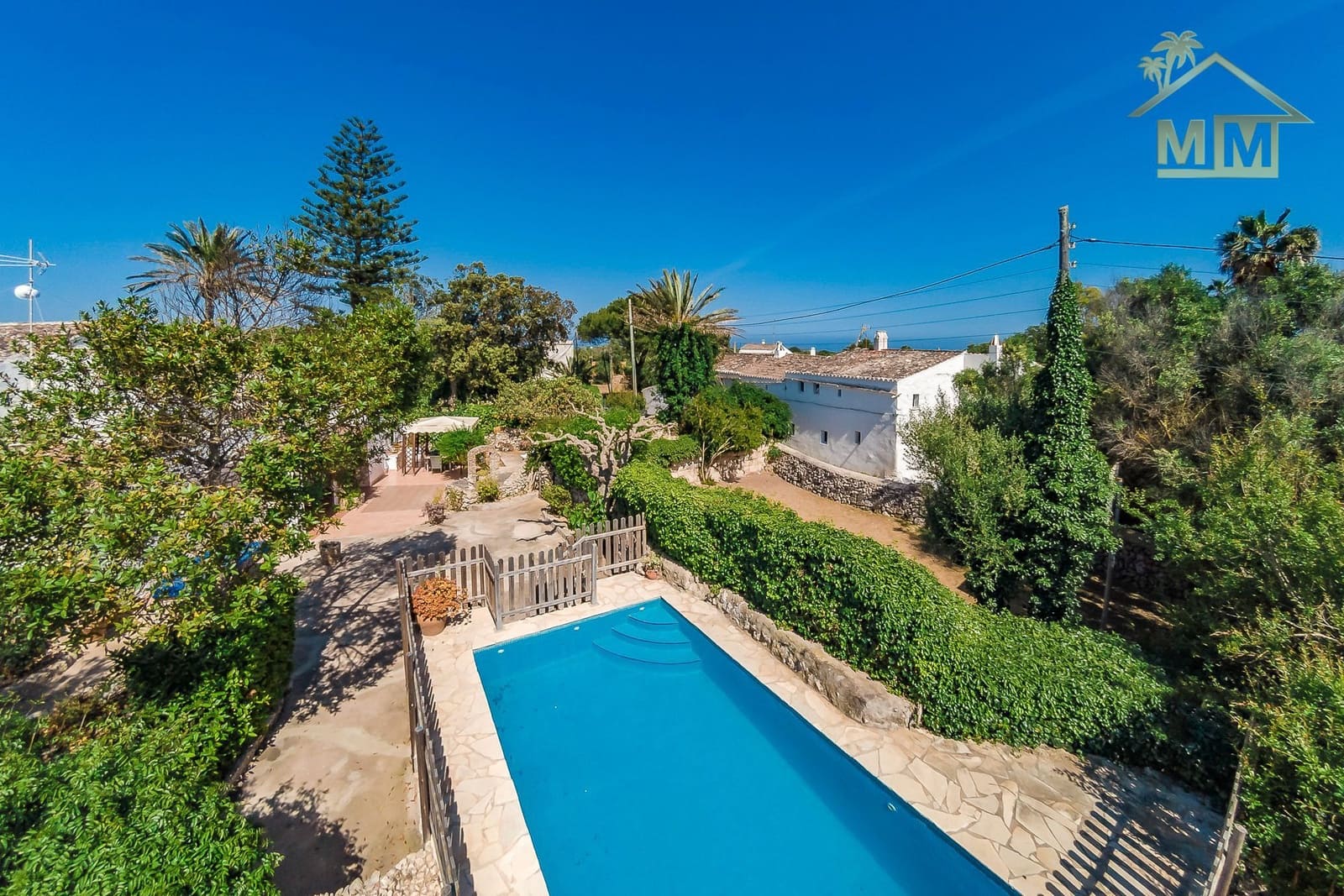 5 soveværelse Finca/Landehus til salg i Es Castell med swimmingpool - € 995.000 (Ref: 7161538)