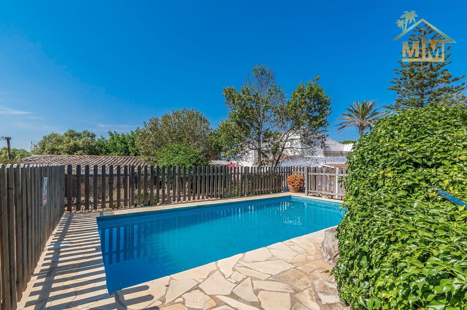 5 soveværelse Finca/Landehus til salg i Es Castell med swimmingpool - € 995.000 (Ref: 7161538)