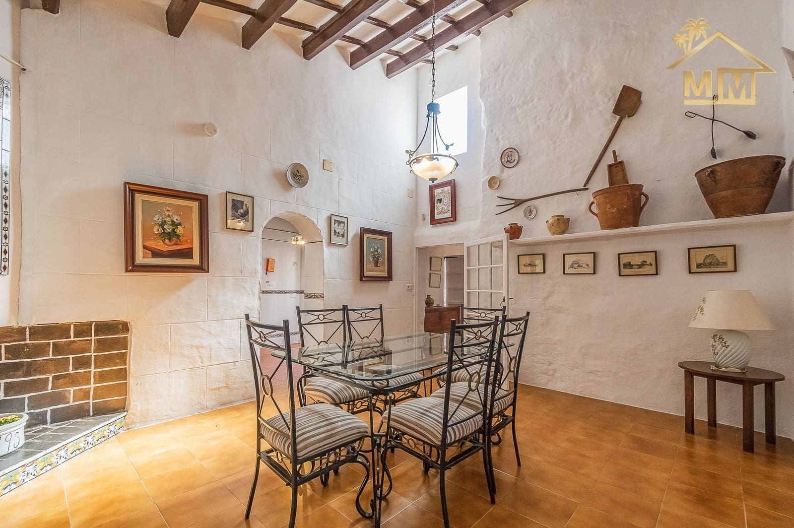 5 soveværelse Finca/Landehus til salg i Es Castell med swimmingpool - € 995.000 (Ref: 7161538)