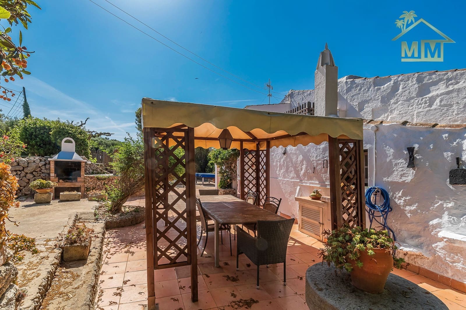 5 soveværelse Finca/Landehus til salg i Es Castell med swimmingpool - € 995.000 (Ref: 7161538)