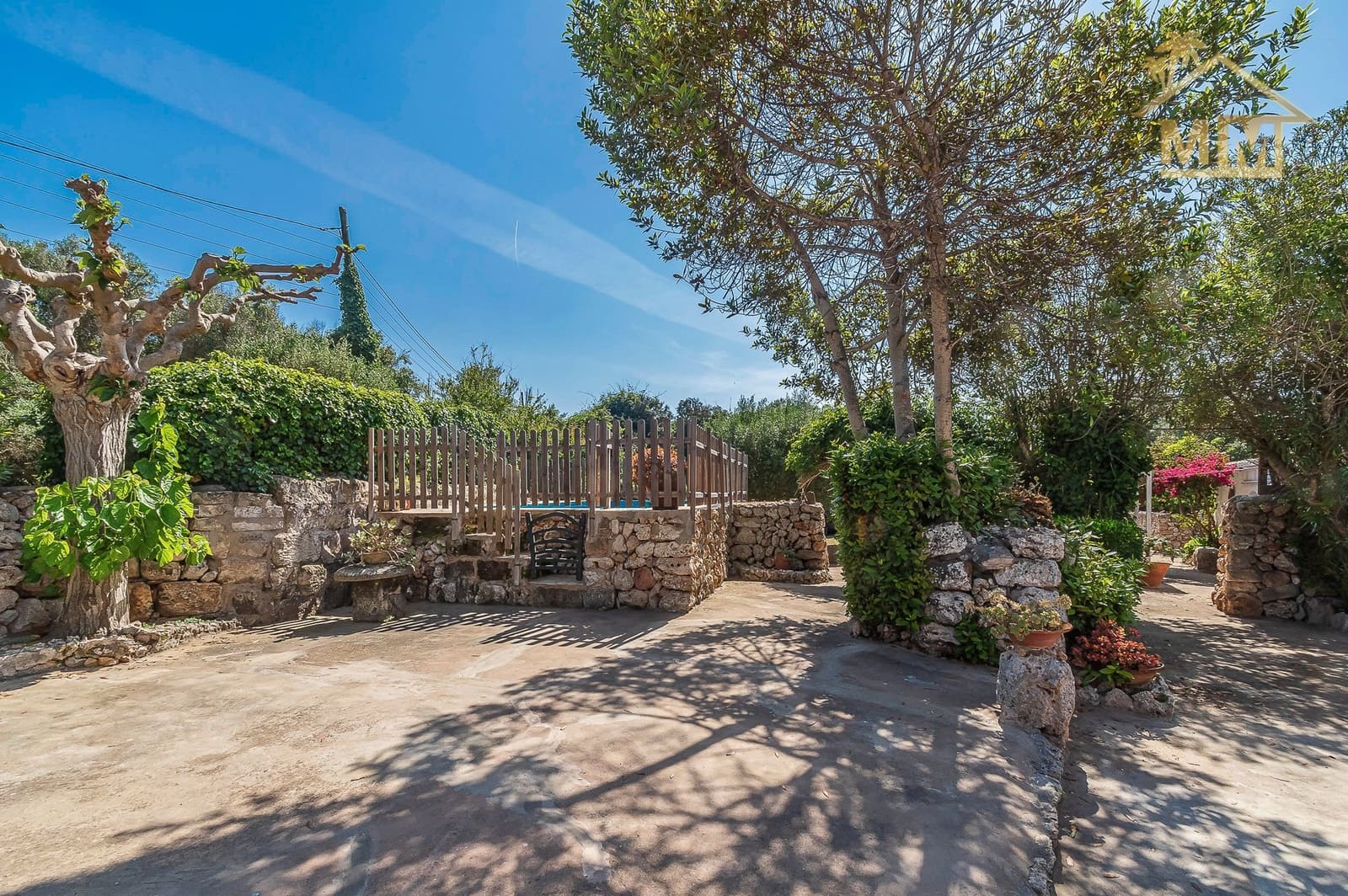 5 soveværelse Finca/Landehus til salg i Es Castell med swimmingpool - € 995.000 (Ref: 7161538)