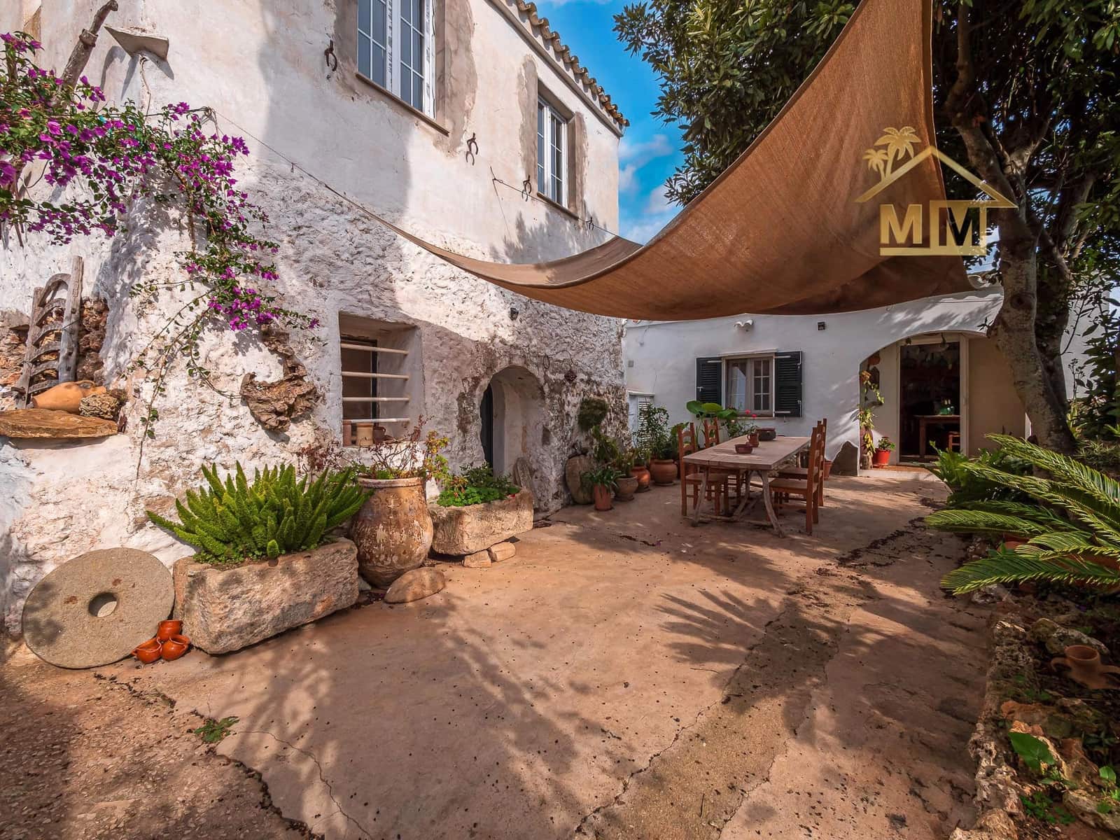 3 soveværelse Finca/Landehus til salg i San Clemente med swimmingpool garage - € 3.500.000 (Ref: 7161543)