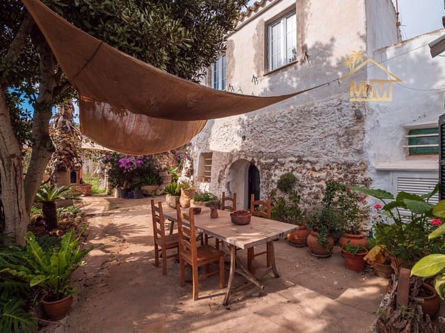 3 bedroom Finca/Country House for sale in San Clemente with pool garage - € 3,500,000 (Ref: 7161543)