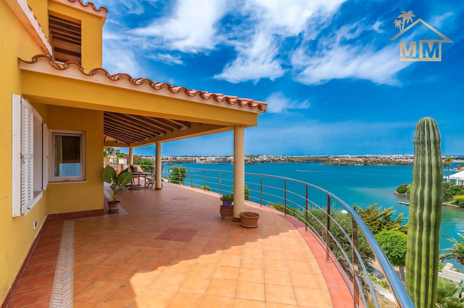 4 soveværelse Villa til salg i Mahon / Mao med swimmingpool garage - € 2.600.000 (Ref: 7161547)