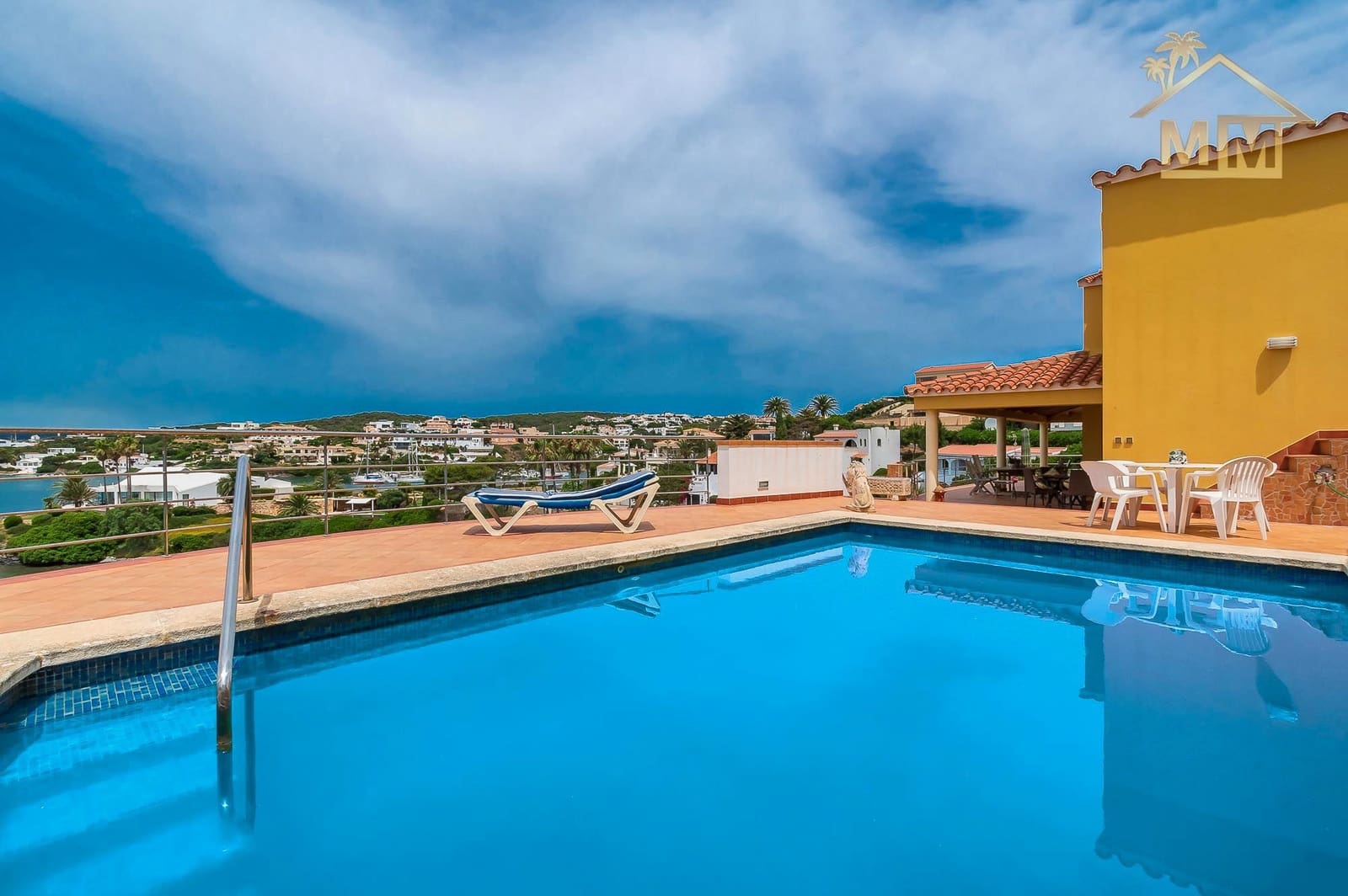 4 soveværelse Villa til salg i Mahon / Mao med swimmingpool garage - € 2.600.000 (Ref: 7161547)