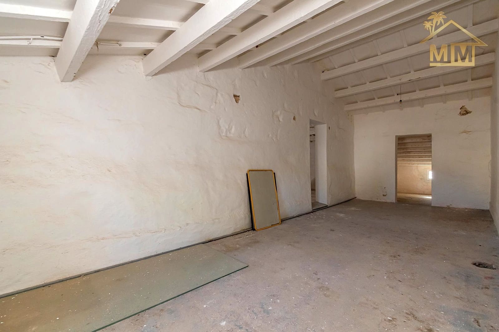 3 soveværelse Villa til salg i Es Castell med swimmingpool - € 590.000 (Ref: 7161555)