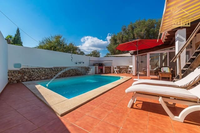 3 soveværelse Villa til salg i Es Castell med swimmingpool - € 590.000 (Ref: 7161555)