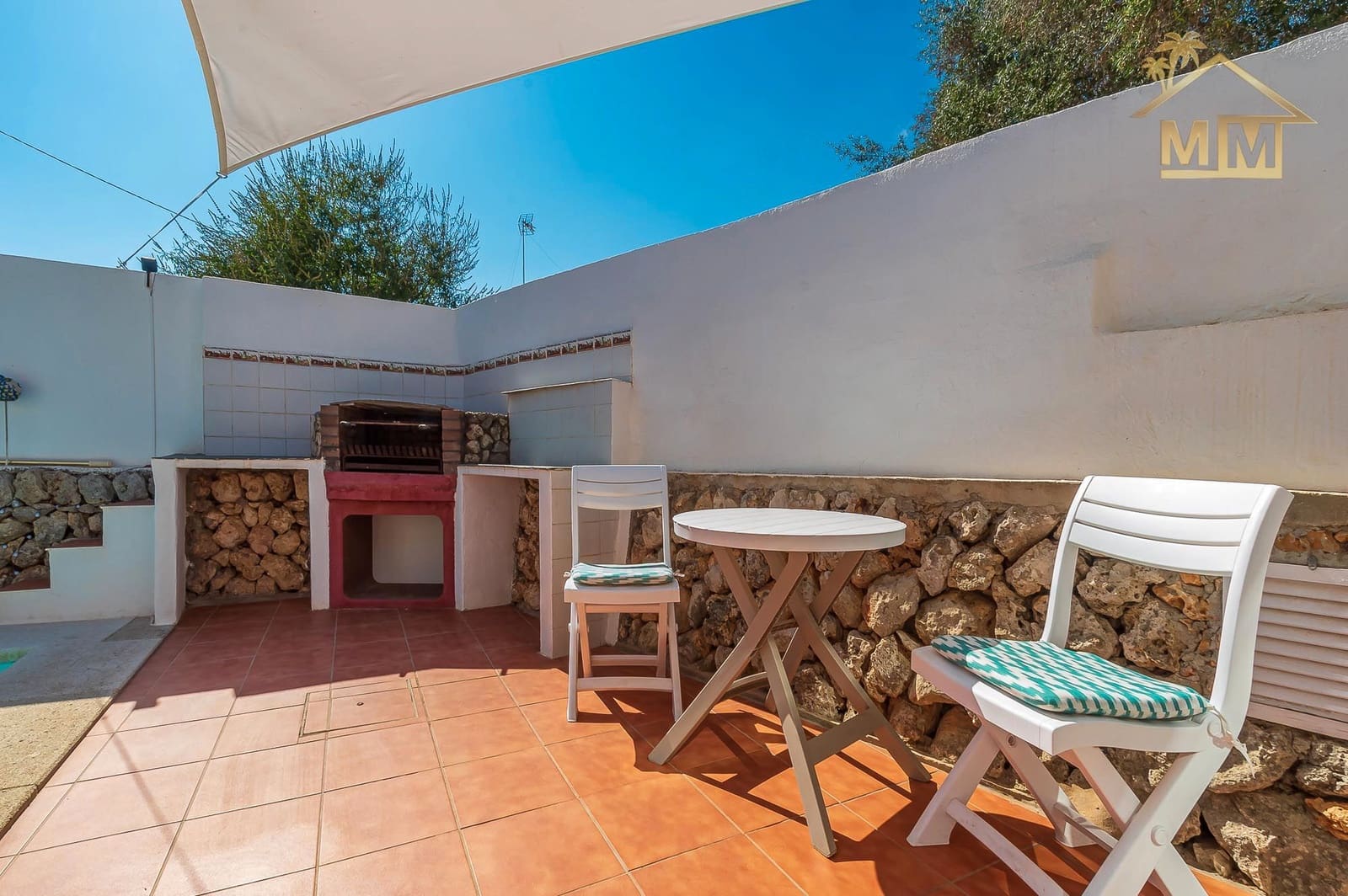 3 soveværelse Villa til salg i Es Castell med swimmingpool - € 590.000 (Ref: 7161555)