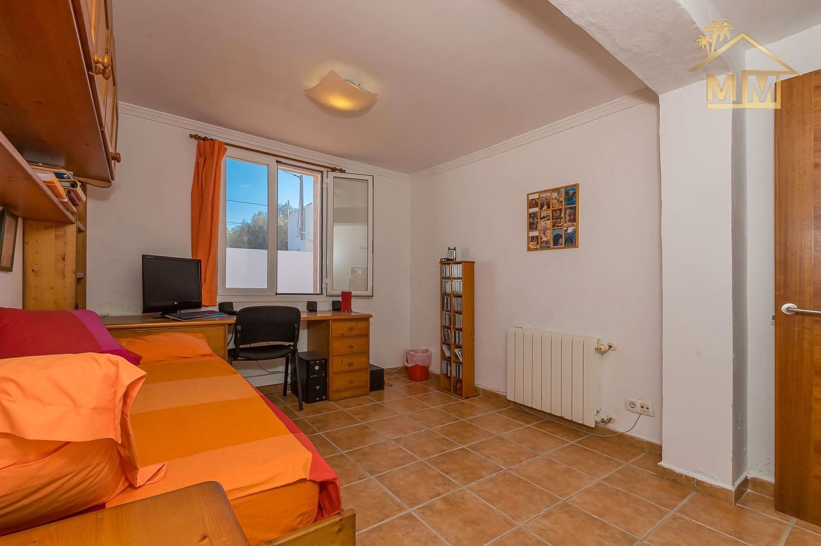 3 soveværelse Villa til salg i Es Castell med swimmingpool - € 590.000 (Ref: 7161555)