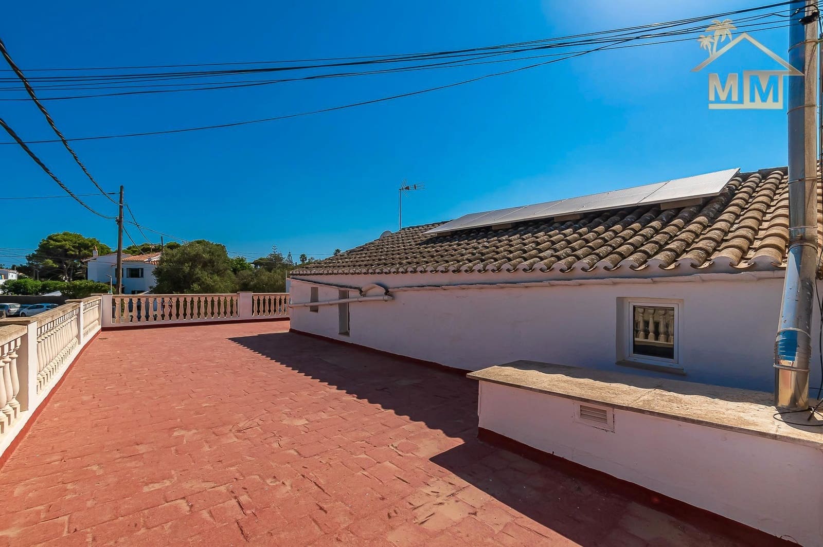 3 soveværelse Villa til salg i Es Castell med swimmingpool - € 590.000 (Ref: 7161555)