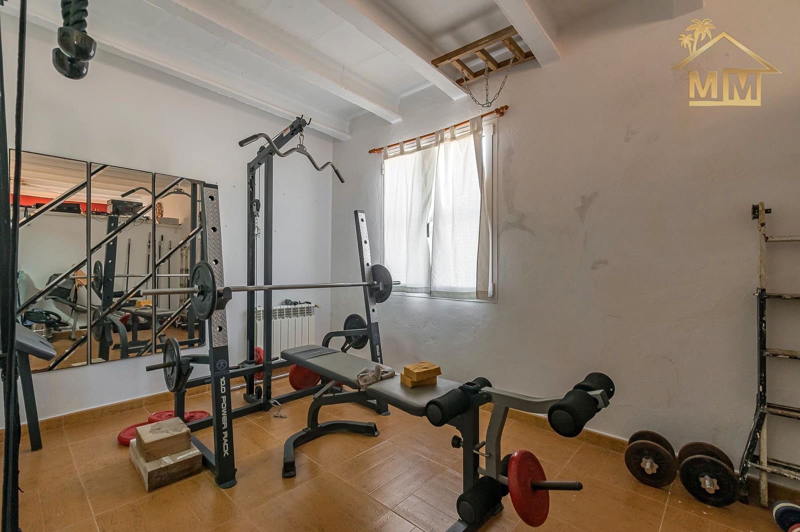 3 soveværelse Villa til salg i Es Castell med swimmingpool - € 590.000 (Ref: 7161555)