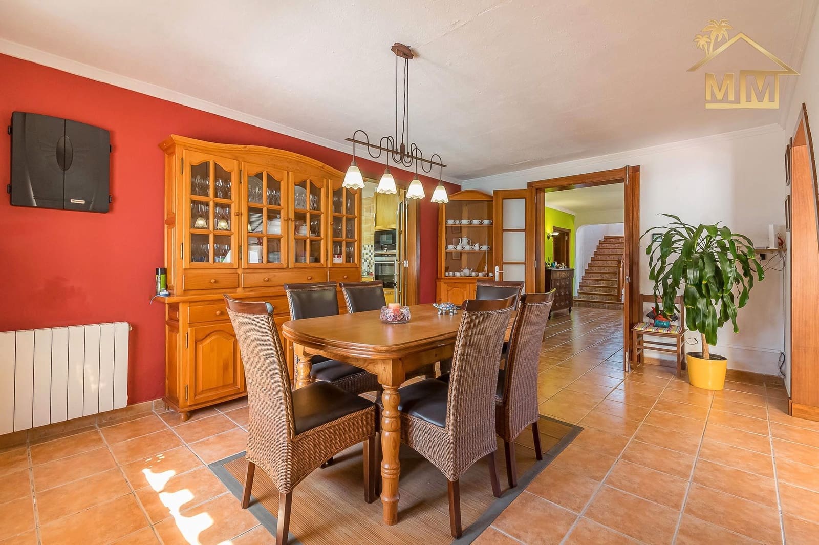 3 soveværelse Villa til salg i Es Castell med swimmingpool - € 590.000 (Ref: 7161555)