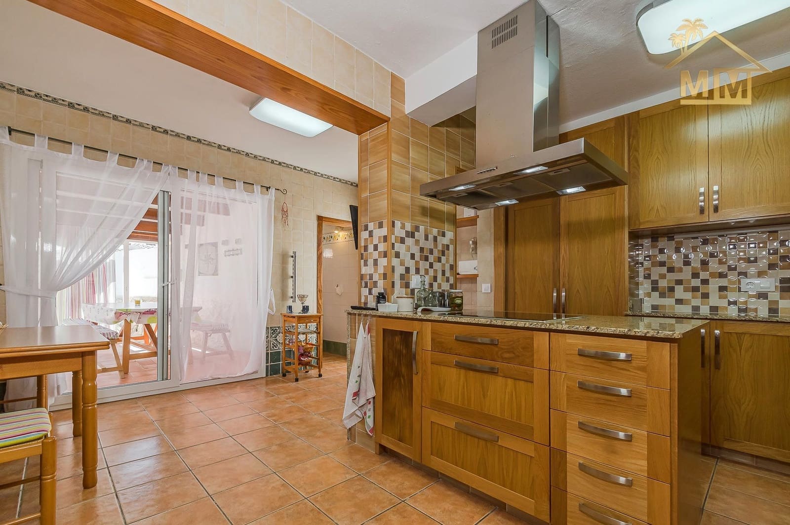 3 soveværelse Villa til salg i Es Castell med swimmingpool - € 590.000 (Ref: 7161555)