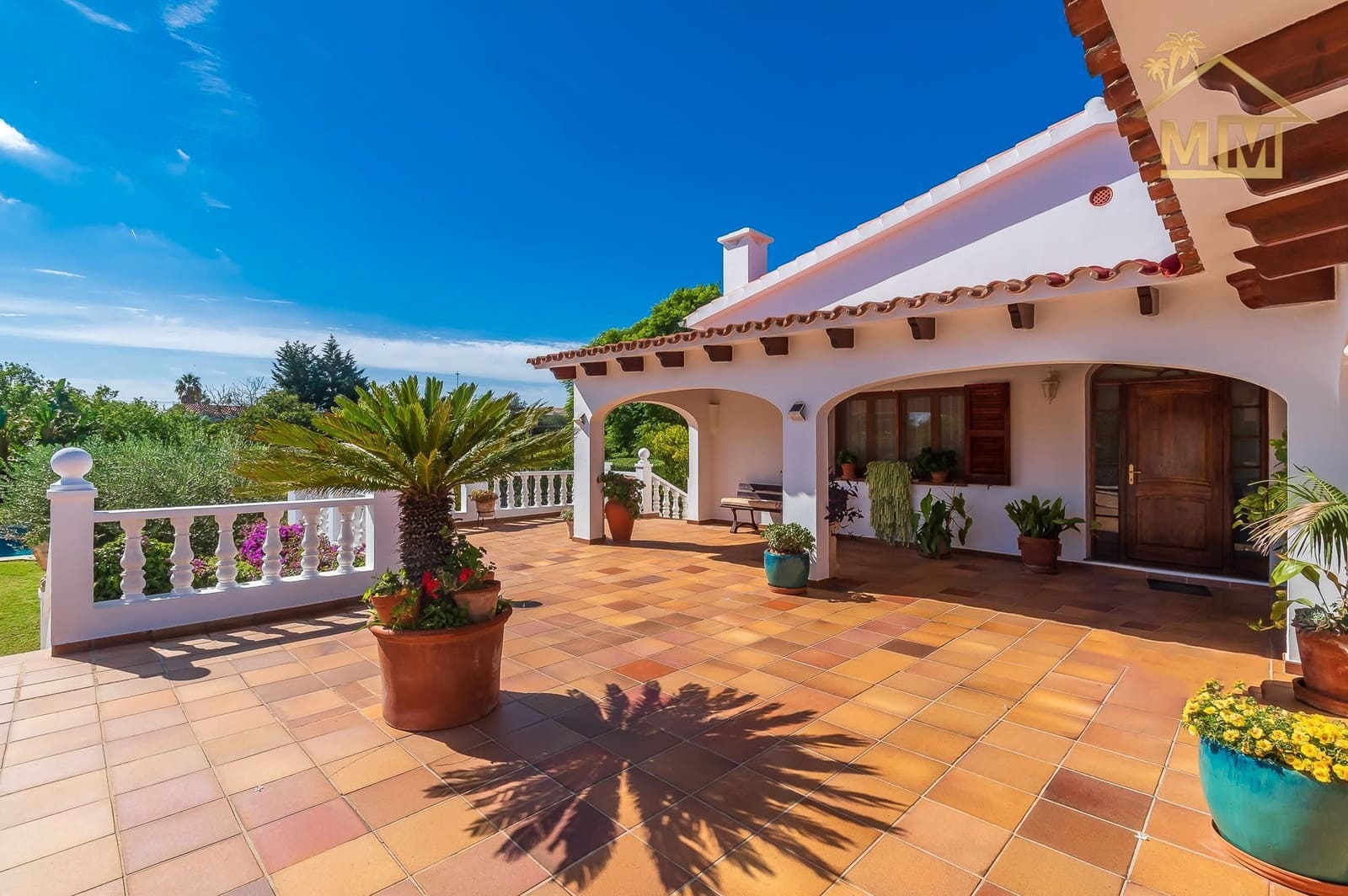 4 soveværelse Villa til salg i La Argentina med swimmingpool garage - € 990.000 (Ref: 7161563)