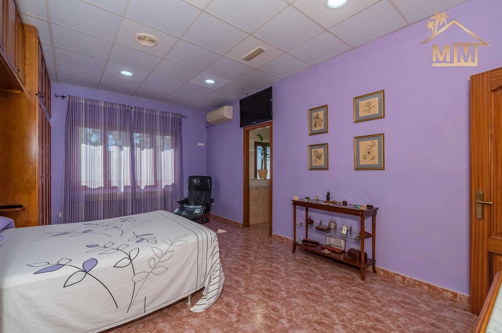 4 soveværelse Villa til salg i La Argentina med swimmingpool garage - € 990.000 (Ref: 7161563)