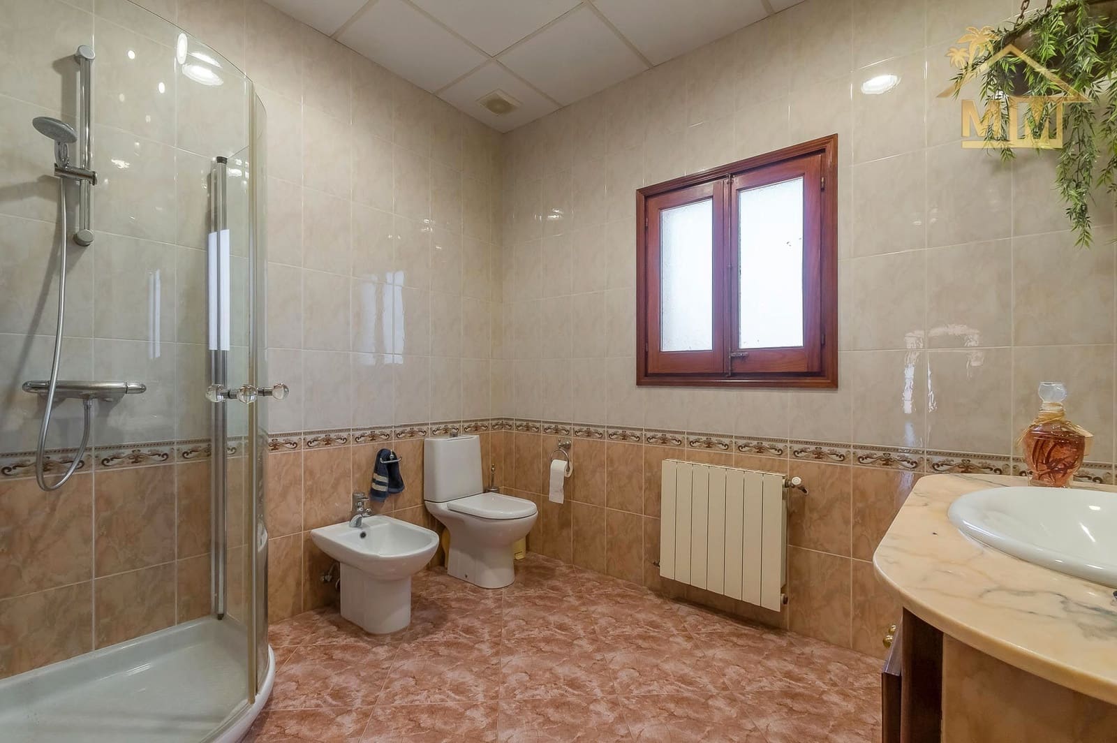 4 soveværelse Villa til salg i La Argentina med swimmingpool garage - € 990.000 (Ref: 7161563)