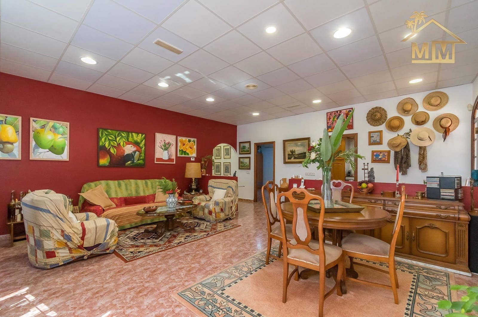 4 soveværelse Villa til salg i La Argentina med swimmingpool garage - € 990.000 (Ref: 7161563)