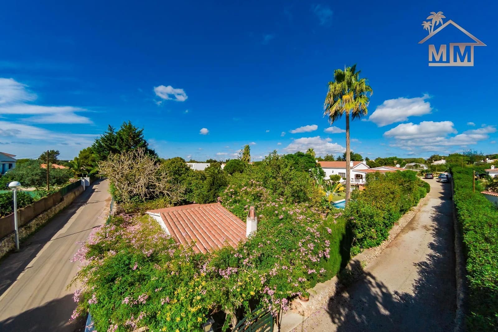 4 soveværelse Villa til salg i La Argentina med swimmingpool garage - € 990.000 (Ref: 7161563)