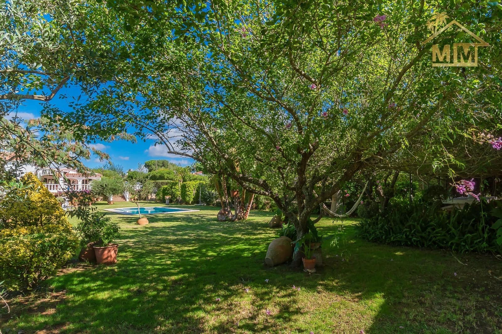 4 soveværelse Villa til salg i La Argentina med swimmingpool garage - € 990.000 (Ref: 7161563)